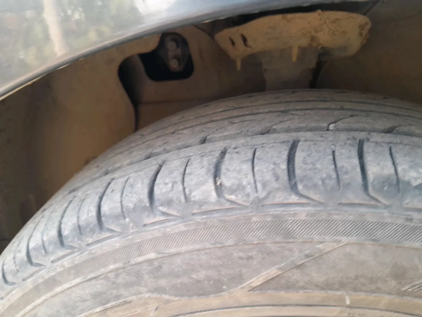 2023 Hyundai AURA S 1.2 CNG, CNG, Manual, 47,504 km, tyre