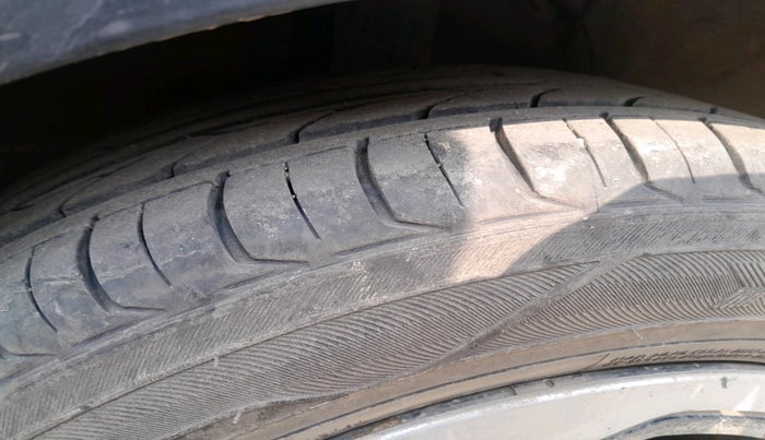 2023 Hyundai AURA S 1.2 CNG, Petrol, Manual, 47,504 km, tyre