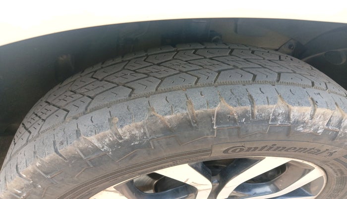 2016 Nissan Terrano XL D PLUS, Diesel, Manual, 1,36,819 km, tyre