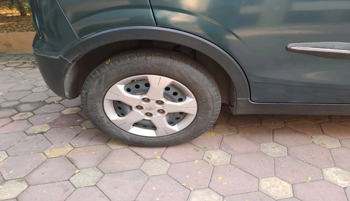 2021 Mahindra XUV300 W6 1.2 PETROL, Petrol, Manual, 22,935 km, tyre