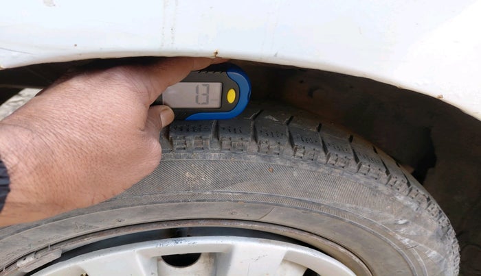 2018 Hyundai Eon ERA +, Petrol, Manual, 52,241 km, tyre