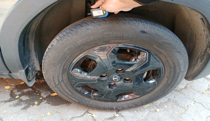 2024 Tata PUNCH Accomplished Plus (S) iCNG, Petrol, Manual, 28,605 km, tyre