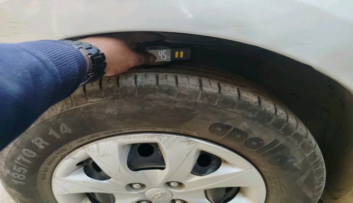 2017 Hyundai Elite i20 MAGNA 1.2, Petrol, Manual, 92,498 km, tyre