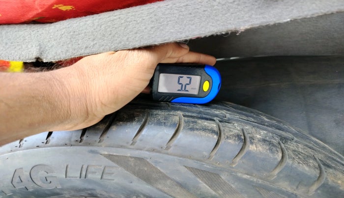 2012 Hyundai i10 MAGNA 1.2, Petrol, Manual, 45,942 km, tyre