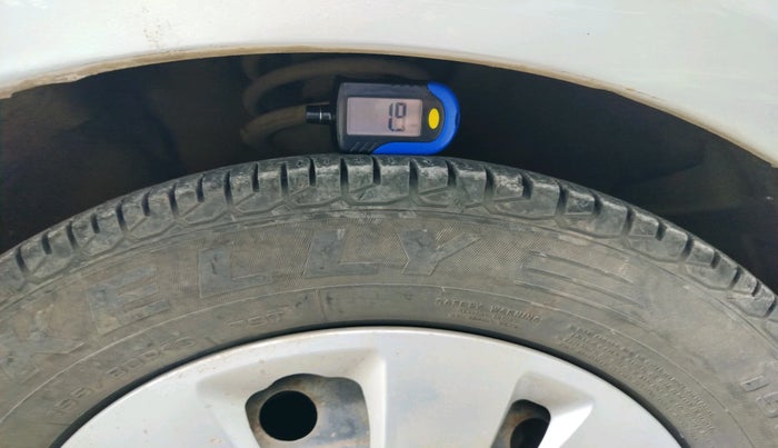 2012 Hyundai i10 MAGNA 1.2, Petrol, Manual, 45,942 km, tyre