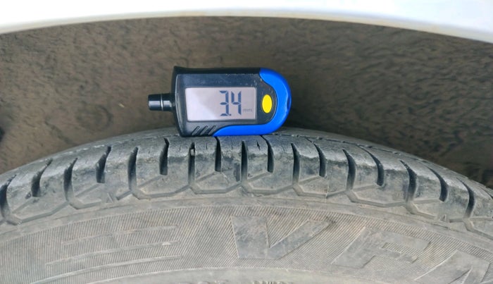 2012 Hyundai i10 MAGNA 1.2, Petrol, Manual, 45,942 km, tyre