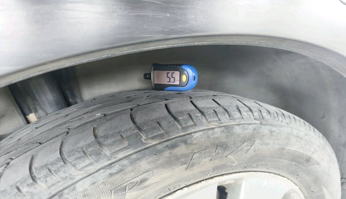 2016 Maruti S Cross ALPHA 1.6, Diesel, Manual, 1,35,836 km, tyre