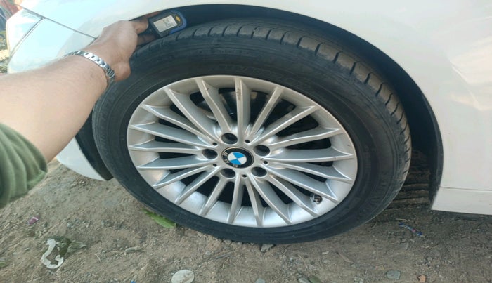 2018 BMW 3 Series 320d Luxury Line, Diesel, Automatic, 32,237 km, tyre