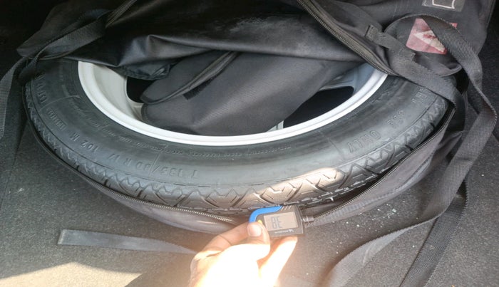 2018 BMW 3 Series 320d Luxury Line, Diesel, Automatic, 32,237 km, tyre