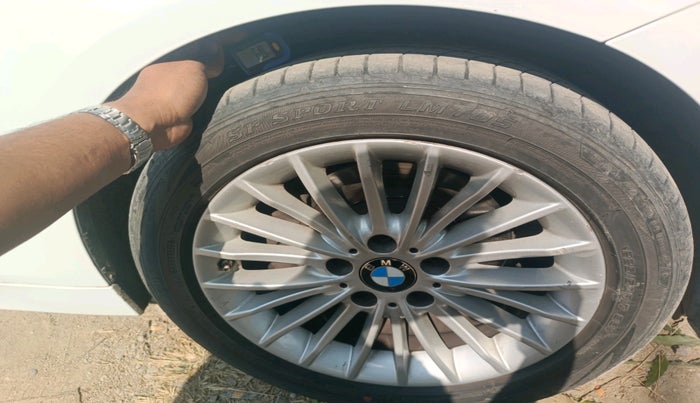 2018 BMW 3 Series 320d Luxury Line, Diesel, Automatic, 32,237 km, tyre