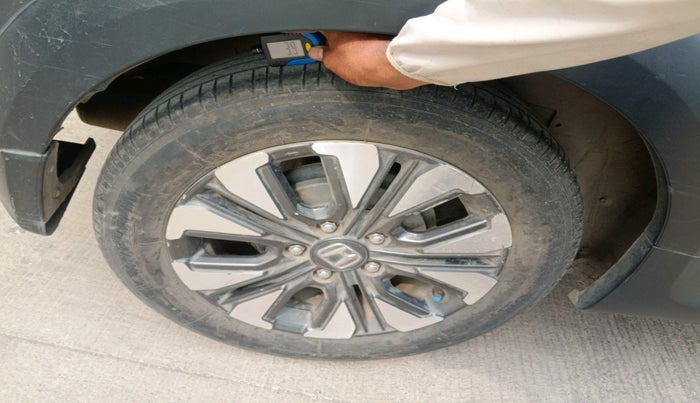 2022 Honda WR-V 1.5L I-DTEC SV MT, Diesel, Manual, 87,266 km, tyre