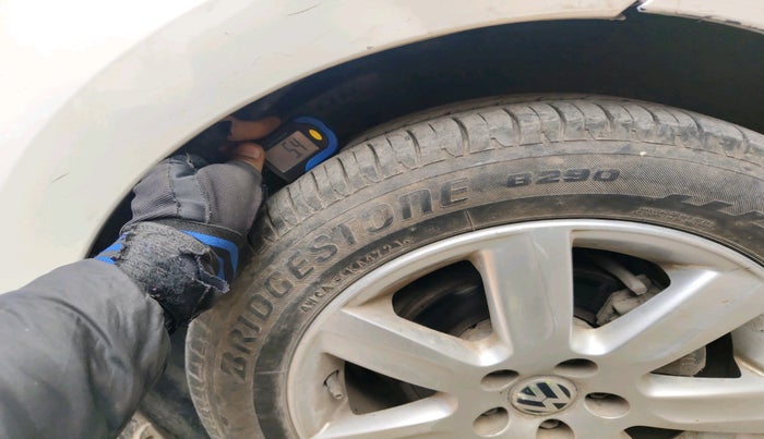 2011 Volkswagen Polo HIGHLINE1.2L, Petrol, Manual, 32,341 km, tyre