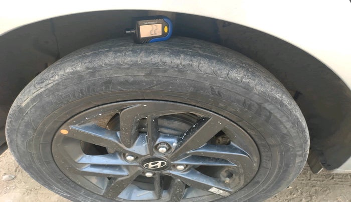 2022 Hyundai GRAND I10 NIOS SPORTZ 1.2 KAPPA VTVT CNG, Petrol, Manual, 19,240 km, tyre