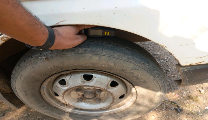 2017 Maruti Eeco 5 STR WITH A/C+HTR, Petrol, Manual, 2,64,893 km, tyre