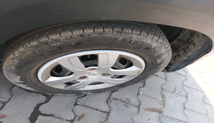 2018 Renault Kwid RXL, Petrol, Manual, 61,949 km, tyre