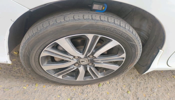 2017 Honda City 1.5L I-VTE V CVT, Petrol, Automatic, 67,729 km, tyre