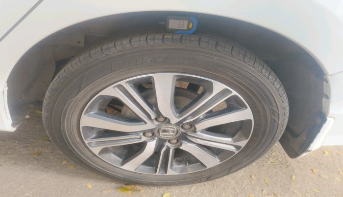 2017 Honda City 1.5L I-VTE V CVT, Petrol, Automatic, 67,729 km, tyre