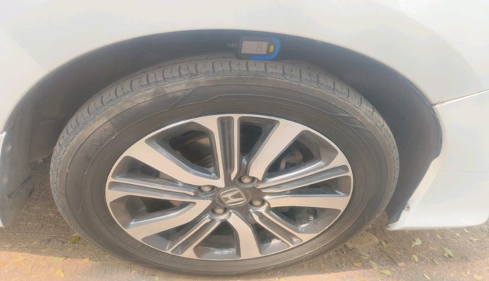 2017 Honda City 1.5L I-VTE V CVT, Petrol, Automatic, 67,729 km, tyre