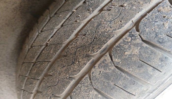 2018 Maruti Vitara Brezza VDI, Diesel, Manual, 90,515 km, tyre