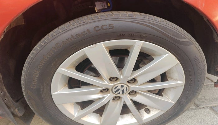 2015 Volkswagen Polo HIGHLINE1.2L, Petrol, Manual, 48,151 km, tyre