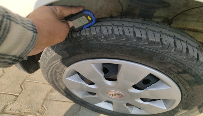 2022 Maruti Alto K10 VXI, Petrol, Manual, 13,701 km, tyre