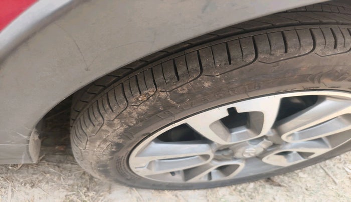 2017 Hyundai Elite i20 ASTA 1.2, Petrol, Manual, 59,634 km, tyre