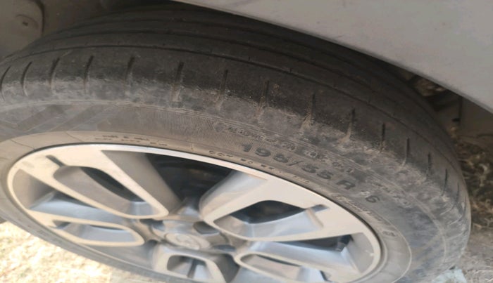 2017 Hyundai Elite i20 ASTA 1.2, Petrol, Manual, 59,634 km, tyre