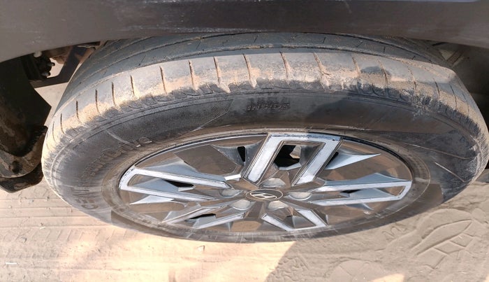 2022 Hyundai VENUE S PLUS 1.5 CRDI, Diesel, Manual, 92,732 km, tyre