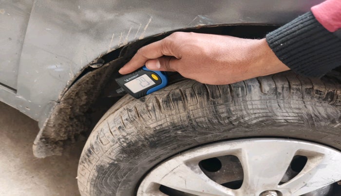 2011 Hyundai i10 MAGNA 1.2, Petrol, Manual, 1,42,650 km, tyre