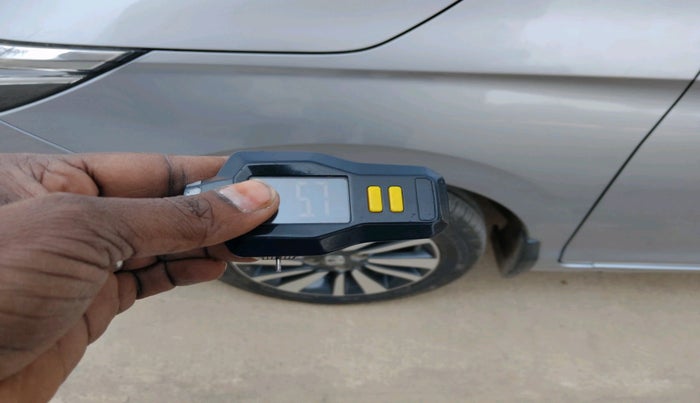 2024 Honda City 1.5L I-VTEC V, Petrol, Manual, 6,816 km, tyre