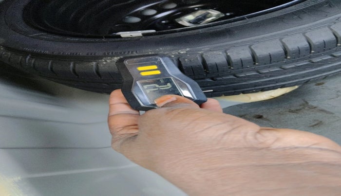 2024 Honda City 1.5L I-VTEC V, Petrol, Manual, 6,816 km, tyre