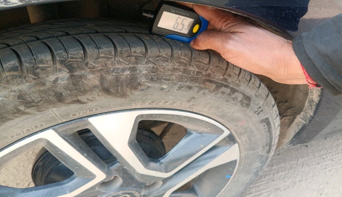 2018 Tata TIGOR XZ PLUS PETROL, Petrol, Manual, 86,121 km, tyre