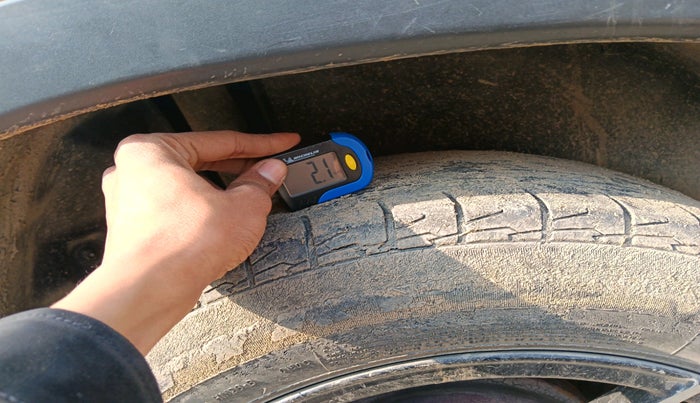 2021 Maruti Vitara Brezza LXI, Petrol, Manual, 60,214 km, tyre