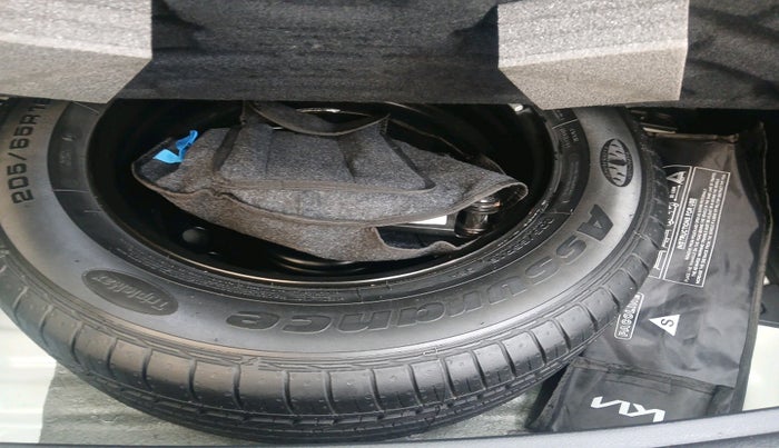 2022 KIA SELTOS GTX PLUS 1.4, Petrol, Manual, 51,622 km, tyre