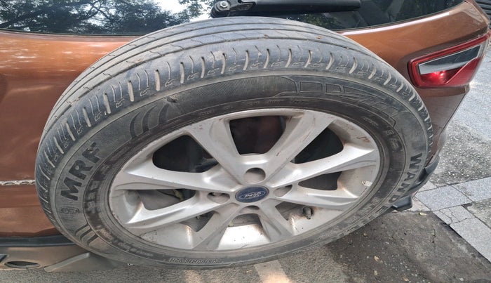 2018 Ford Ecosport TITANIUM 1.5L DIESEL, Diesel, Manual, 1,40,914 km, tyre