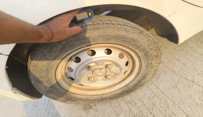 2014 Hyundai Eon D-LITE, Petrol, Manual, 53,873 km, tyre