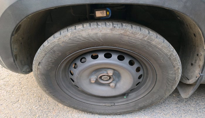 2021 Renault Kwid RXL, Petrol, Manual, 49,800 km, tyre