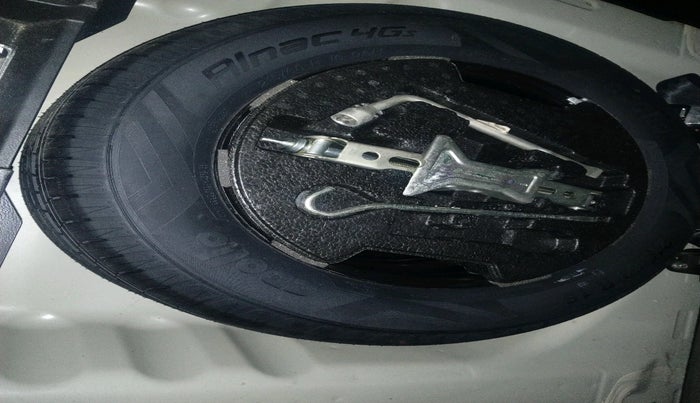 2020 Maruti Vitara Brezza ZXI, Petrol, Manual, 19,445 km, tyre