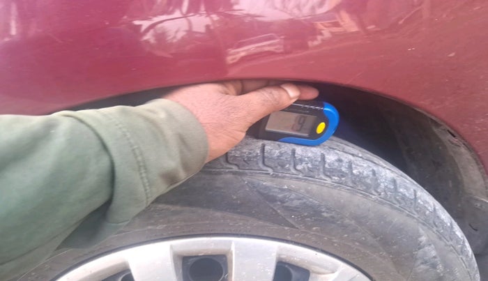 2014 Hyundai i10 SPORTZ 1.1, Petrol, Manual, 81,917 km, tyre