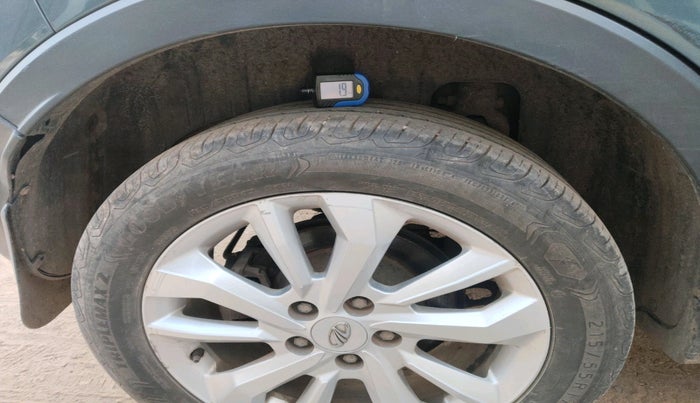 2020 Mahindra XUV300 W8 1.5 DIESEL AMT, Diesel, Automatic, 99,393 km, tyre