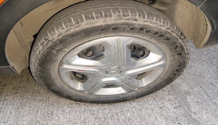 2019 Tata NEXON XMA PETROL, Petrol, Automatic, 94,372 km, tyre