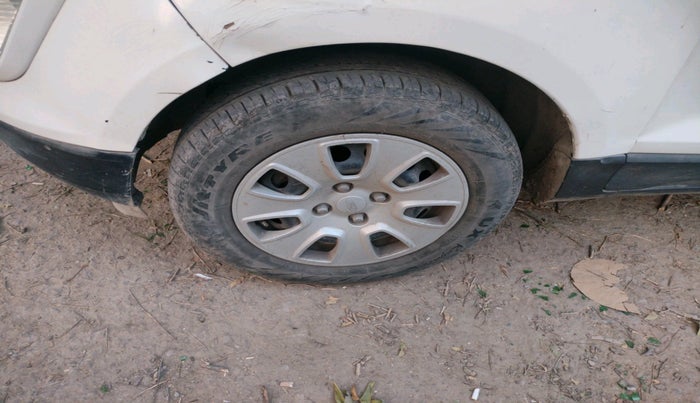 2017 Ford Ecosport TREND 1.5L DIESEL, Diesel, Manual, 78,059 km, tyre