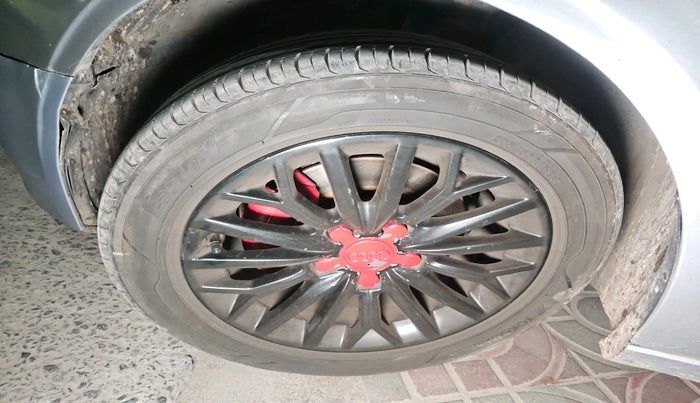 2014 Audi A3 2.0 TDI  PREMIUM, Diesel, Automatic, 1,10,187 km, tyre