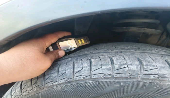 2020 Maruti S Cross ZETA 1.5, Petrol, Manual, 83,851 km, tyre