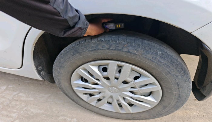 2019 Maruti Swift LXI, Petrol, Manual, 73,395 km, tyre