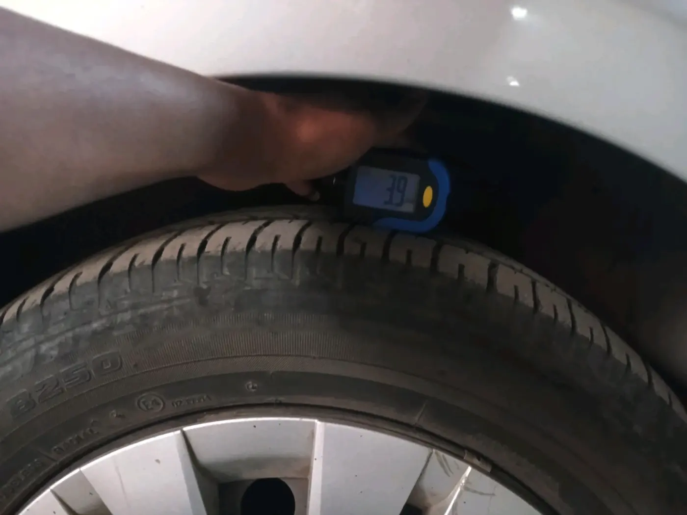 2018 Toyota YARIS J CVT, Petrol, Automatic, 82,000 km, tyre