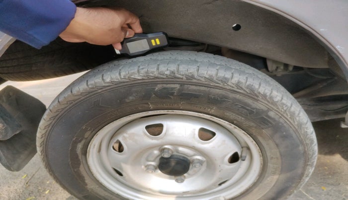 2020 Maruti Eeco 5 STR, Petrol, Manual, 49,217 km, tyre