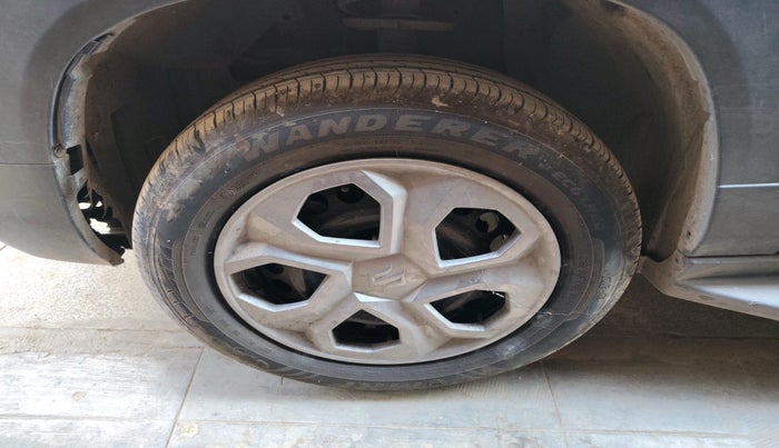 2022 Maruti BREZZA VXI AT SMART HYBRID, Petrol, Automatic, 10,191 km, tyre