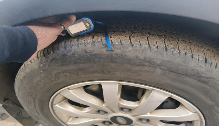 2021 Mahindra XUV500 W7, Diesel, Manual, 1,60,010 km, tyre