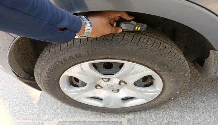 2016 Ford Ecosport AMBIENTE 1.5L PETROL, Petrol, Manual, 43,286 km, tyre